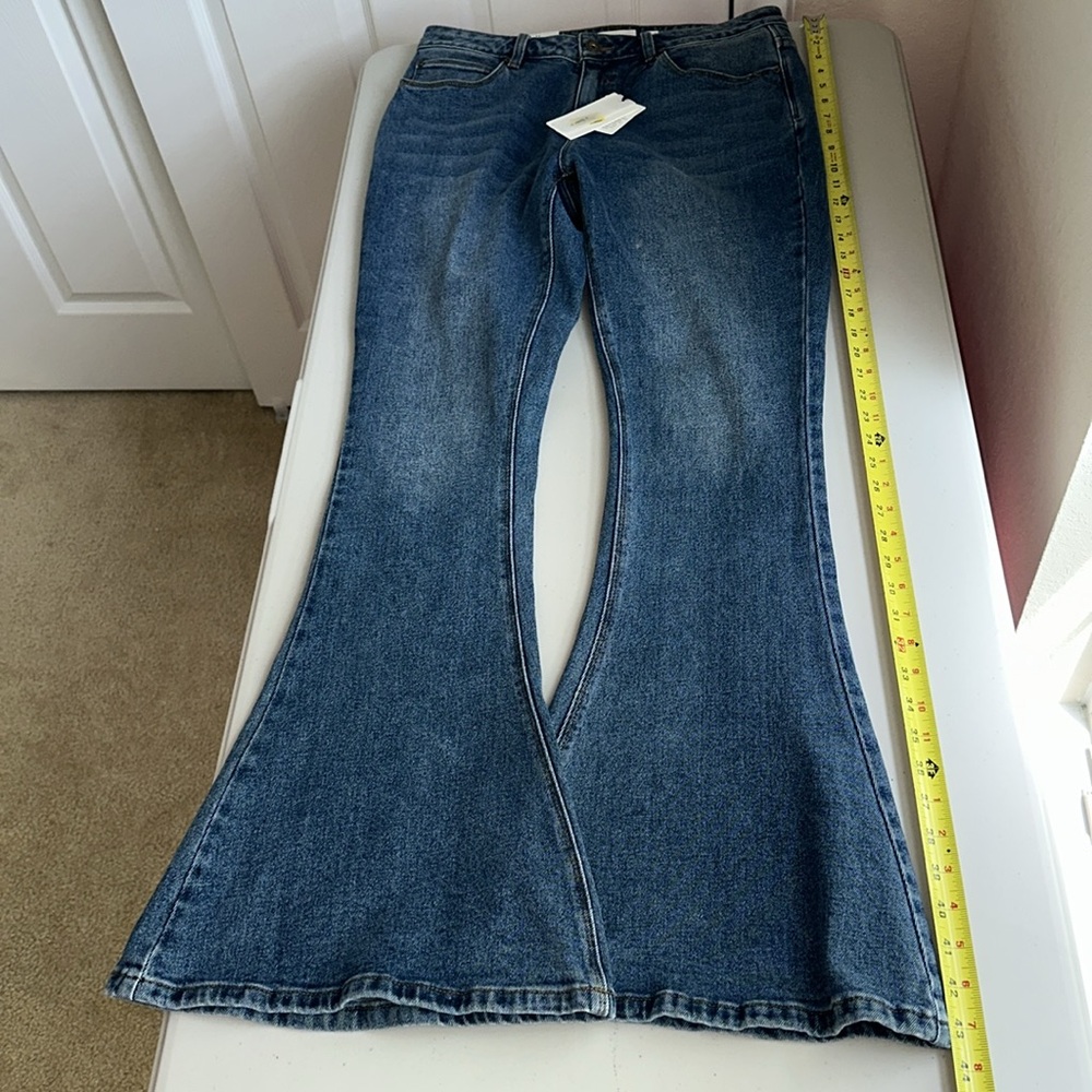 NWT Elegant High Rise Extreme Flare Dark Blue Jeans by A LOVES A Size 31 - Picture 11 of 15